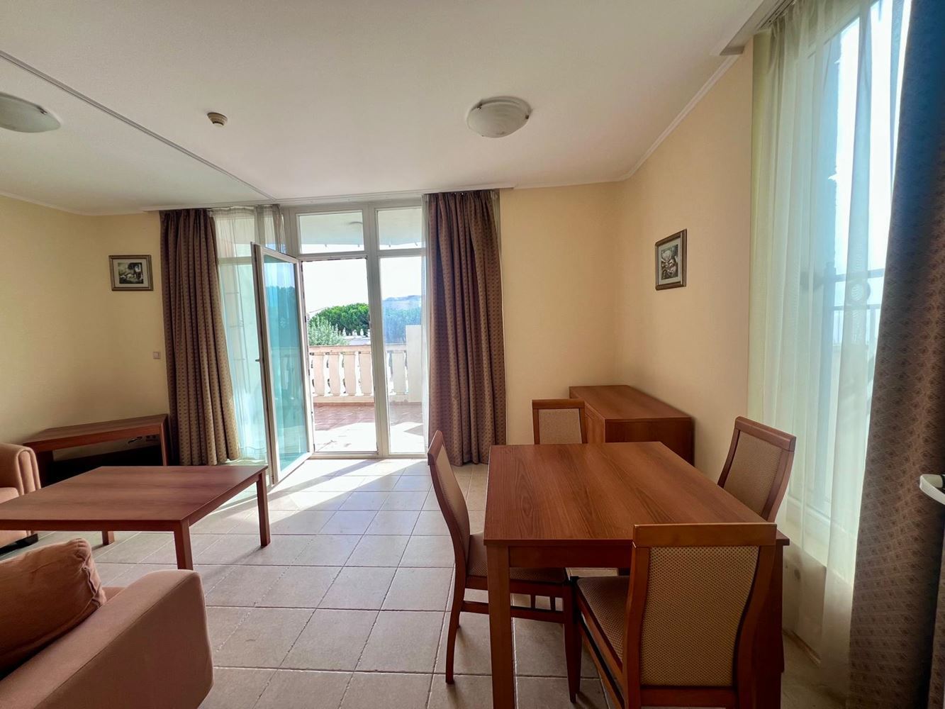 First-Line Apartment with Sea View in Pomorie – The Feeling of a Luxury Holiday Every Day
