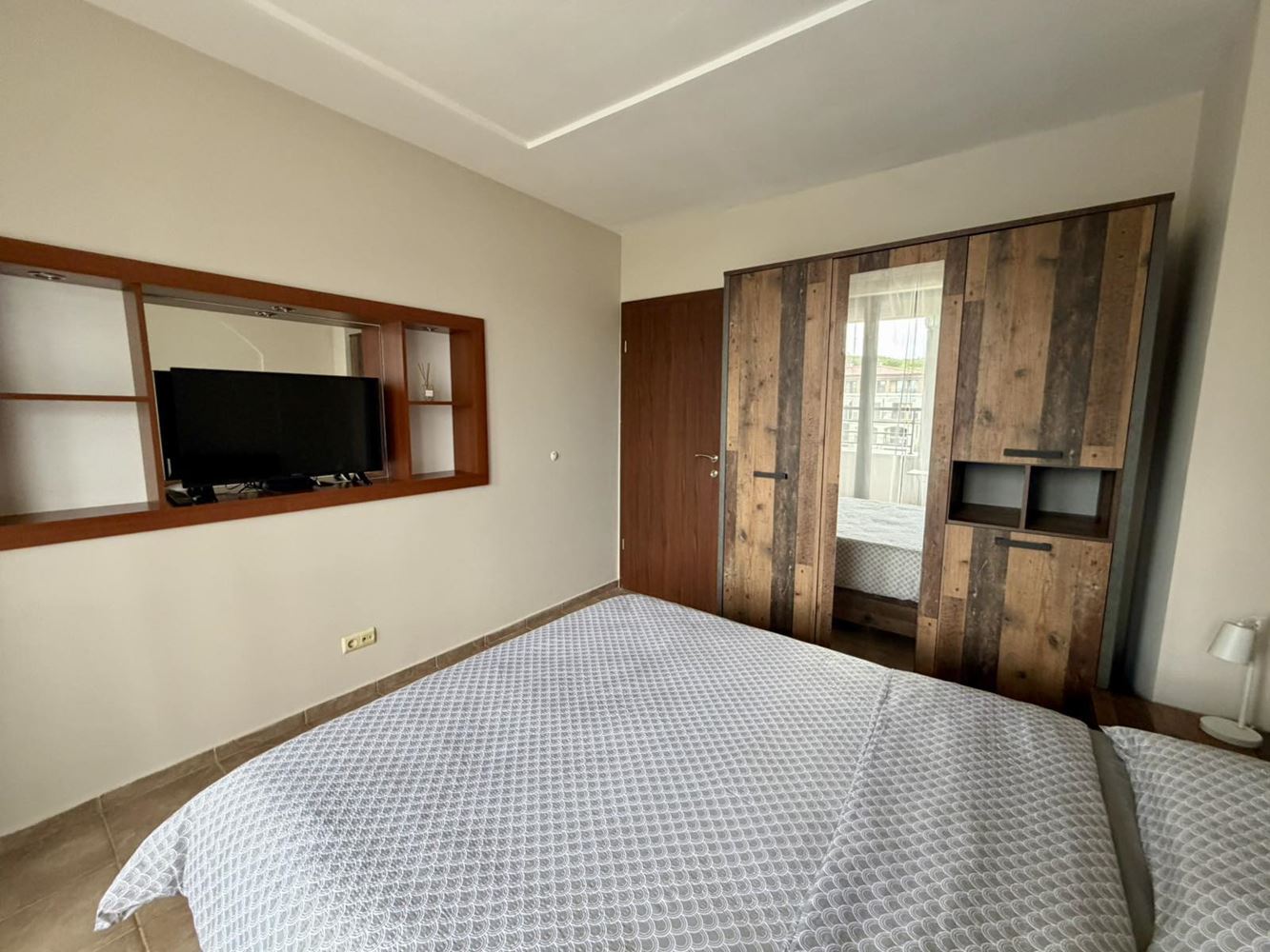 Furnished one-bedroom apartment in an elite complex with swimming pools and sports facilities