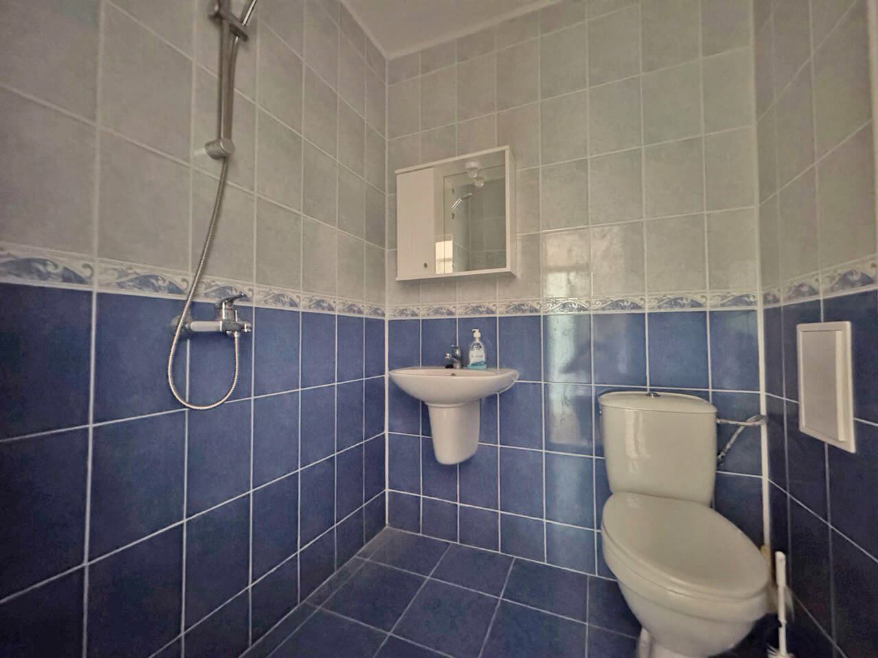 Sunny and spacious one-bedroom apartment with sea view in Sunny Beach