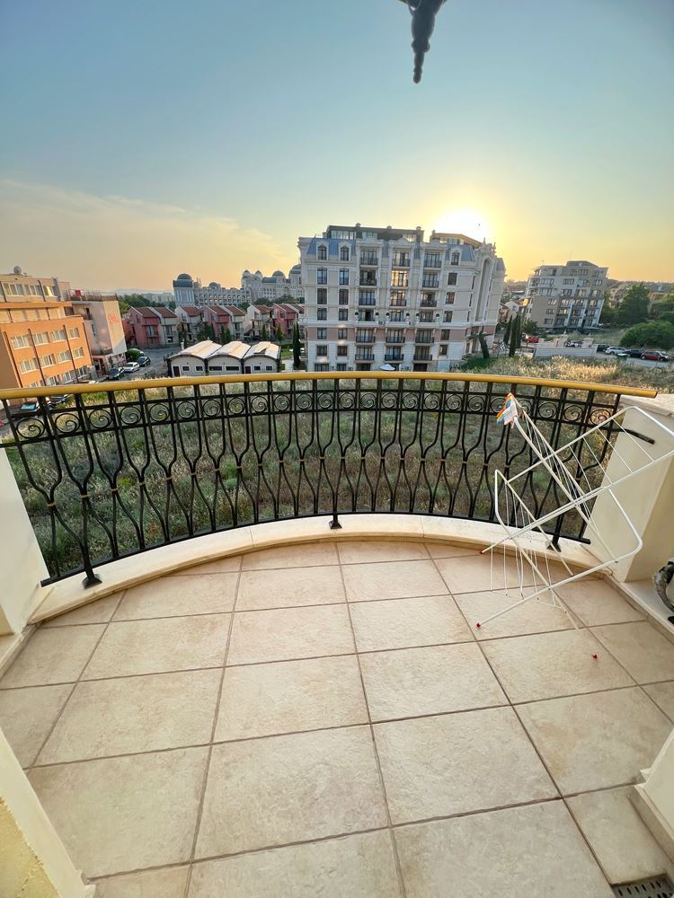 Luxury One-Bedroom Apartment with Sea View in a Prestigious Complex 200 Metres from the Beach in Sveti Vlas