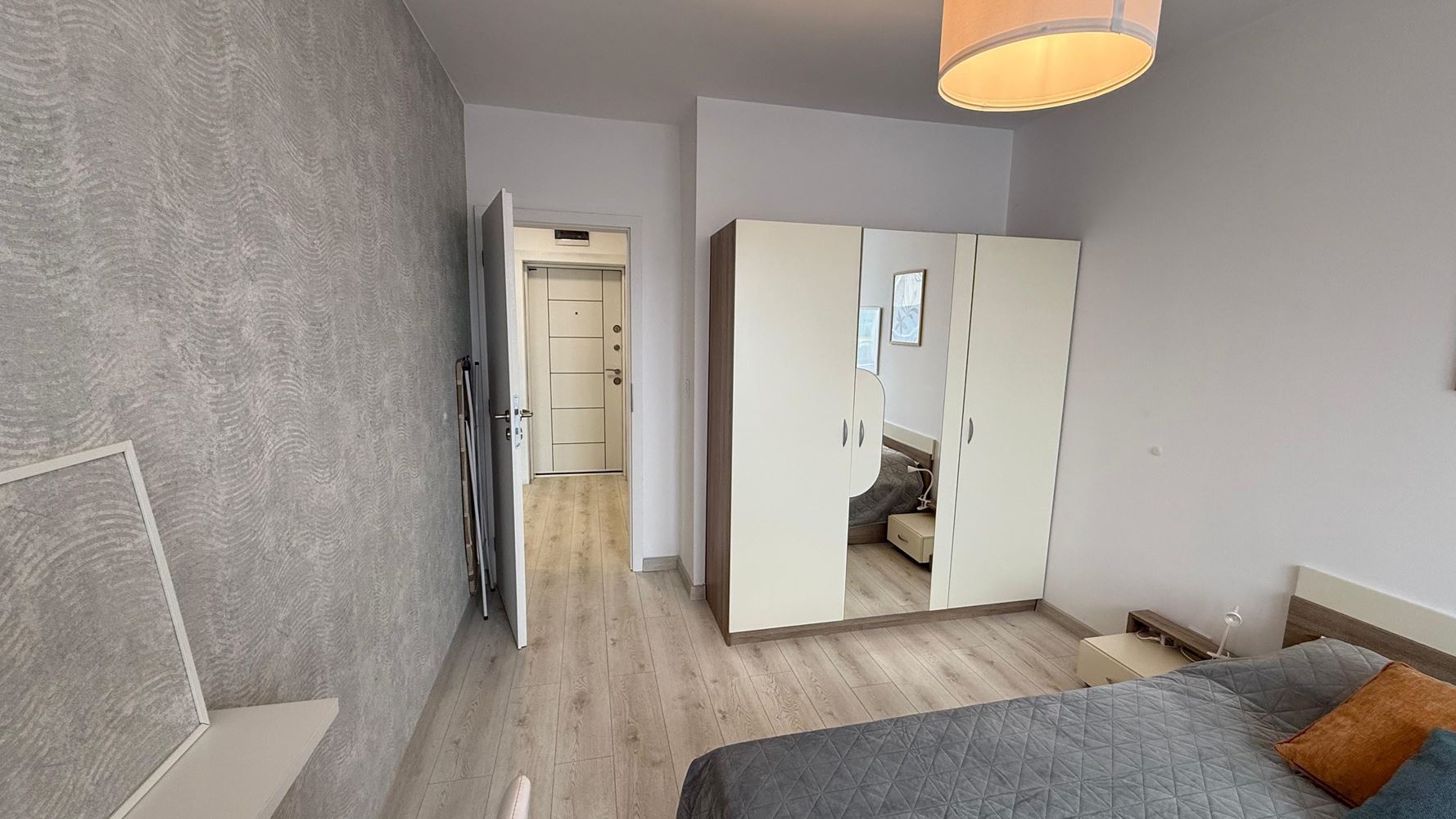Spacious and Modern One-Bedroom Apartment with Full Amenities in Pomorie