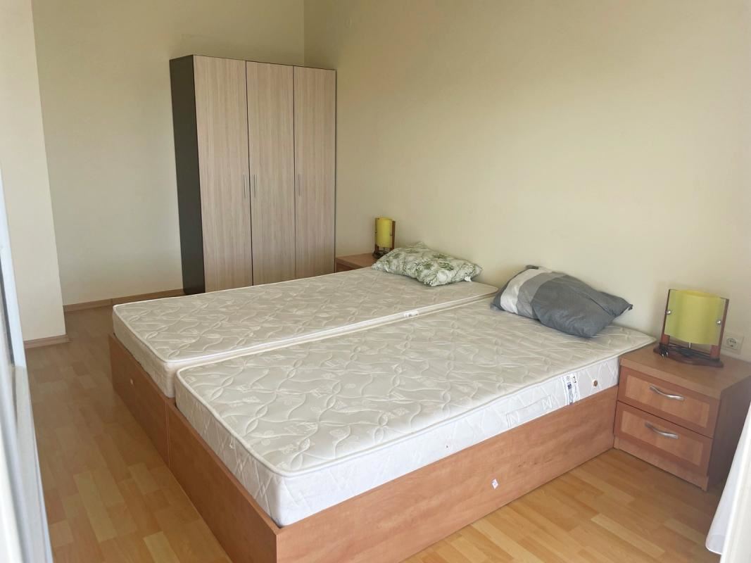 Spacious one-bedroom apartment in a top location in the heart of Sunny Beach