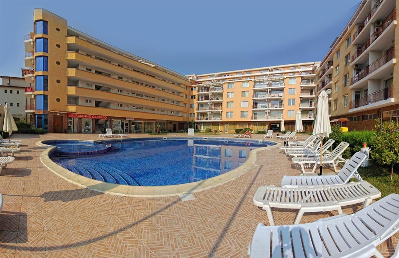 Two-Bedroom Apartment in a Year-Round Complex Near the Sea – Ready to Move In