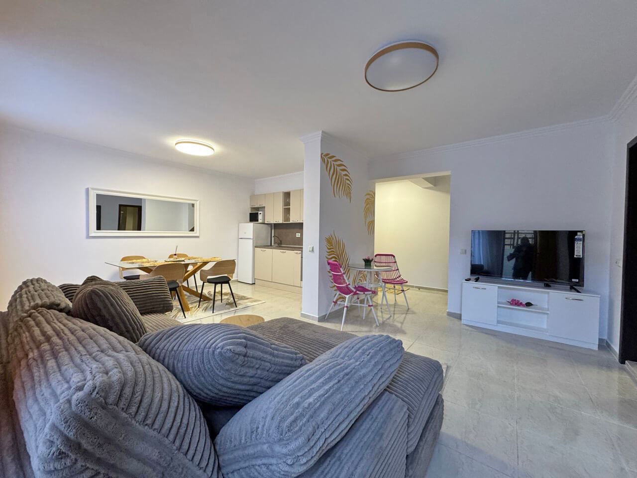 Spacious one-bedroom apartment in a prestigious complex in Saint Vlas – 200 meters from the sea