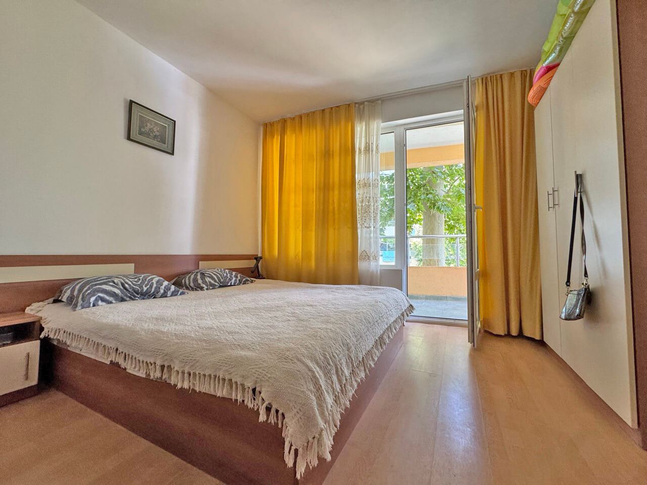 Two-room apartment with pool view, 100 m from the beach in Sunny Beach