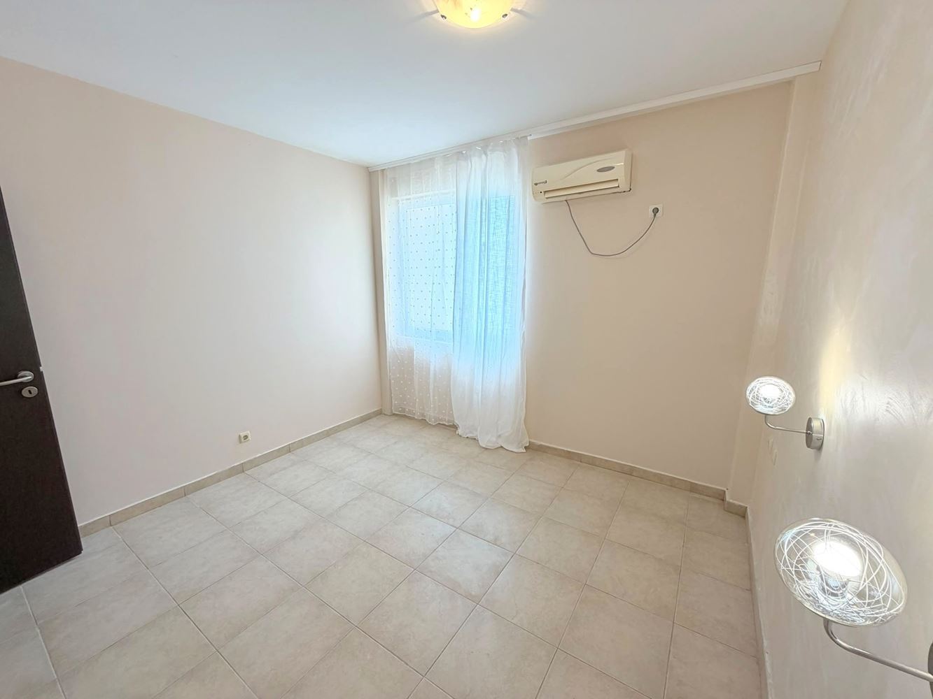 Three-room apartment in Sunny Beach with no maintenance fee – excellent location, attractive investment