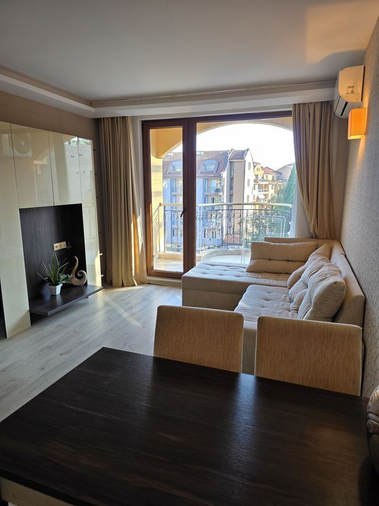 Wonderful one-bedroom apartment in a complex in Sunny Beach – pool view; style and comfort