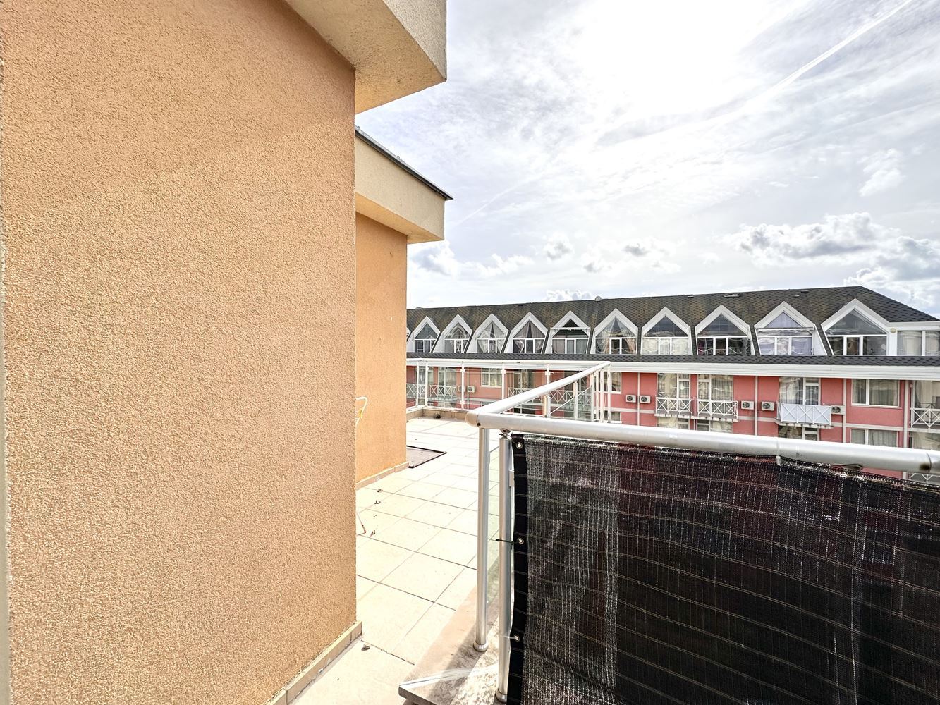 Spacious Studio with Impressive Panoramic Terrace in Sunny Beach