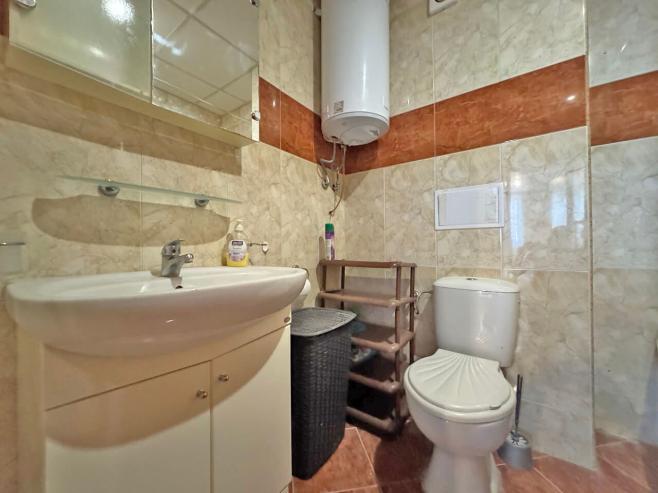 Two-bedroom apartment in a luxury complex on the first line in Sveti Vlas