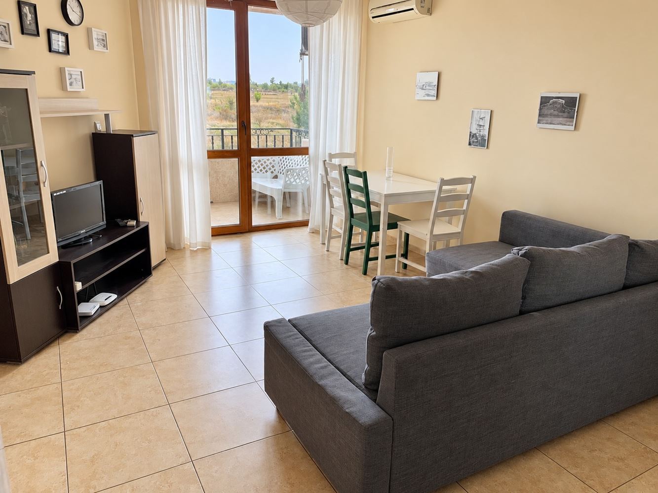 Spacious apartment with two bedrooms and views of nature in Nessebar