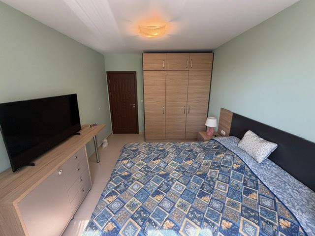 Spacious Apartment with 2 Bedrooms on the First Sea Line with Frontal Panoramic Sea View