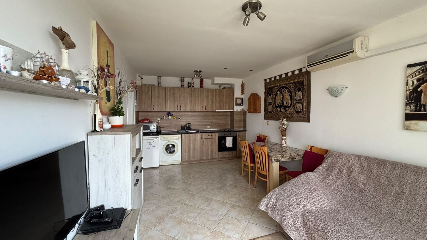 One-bedroom apartment with sea view in Sveti Vlas – no maintenance fee, with parking, ready to move in