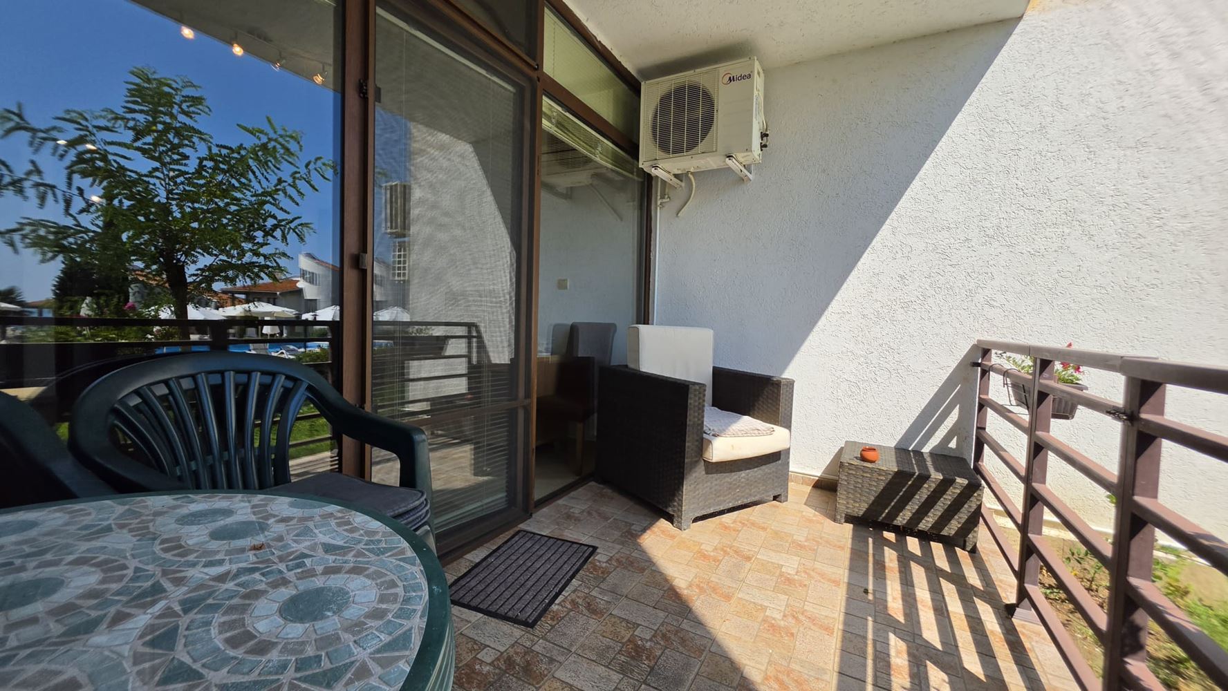 Your Seaside Oasis on the First Line in Sveti Vlas