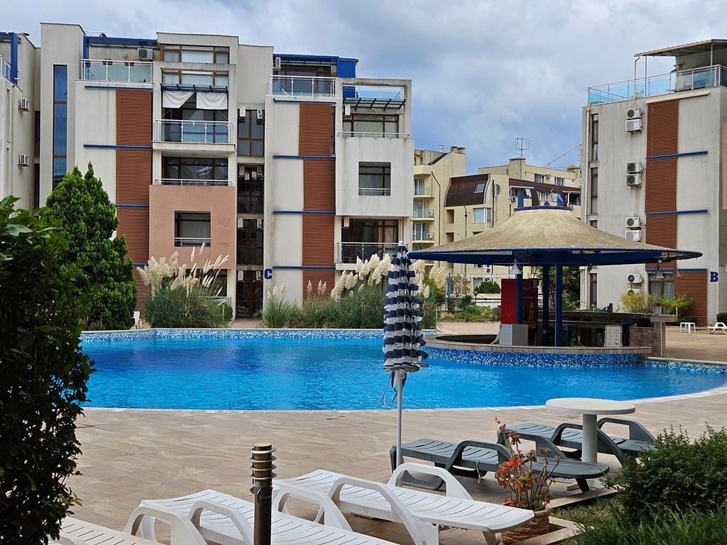 Spacious studio with pool view in Sunny Beach – comfort and excellent location near Cacao Beach