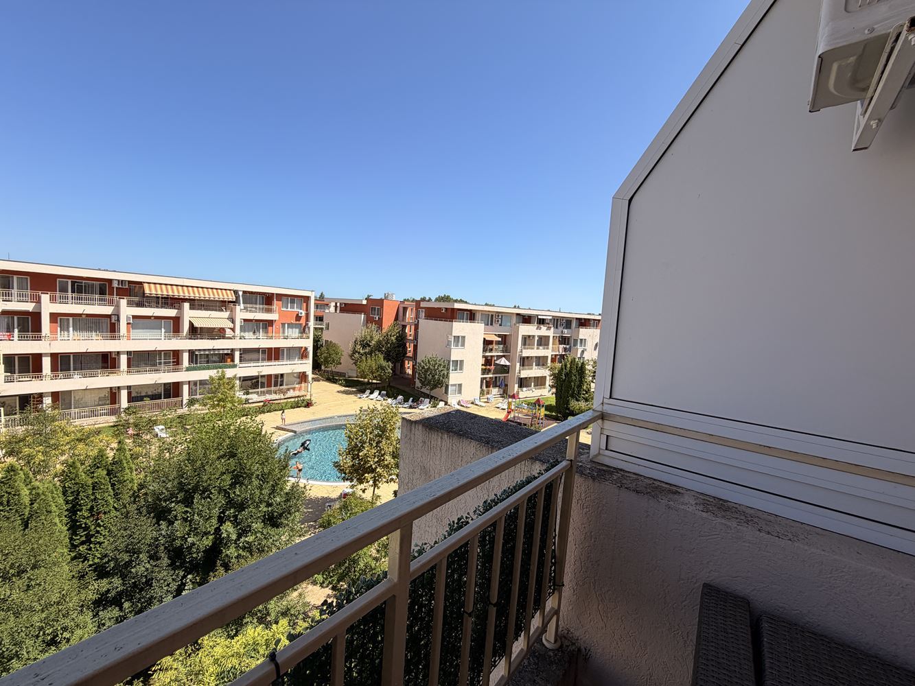 Cozy one-bedroom apartment in Sunny Beach – beautiful pool view and an excellent complex for holidays and investment