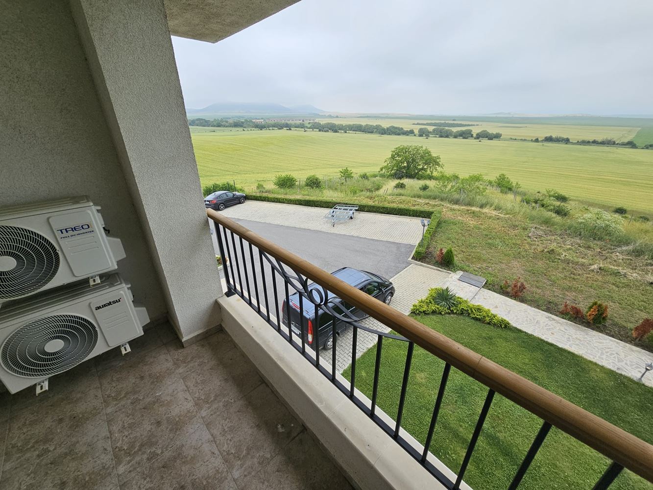 One-bedroom apartment with panoramic view in a peaceful complex near Aheloy