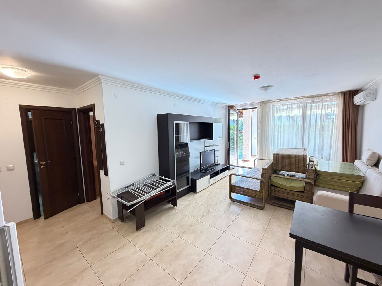 Seafront Apartment with Direct Beach Access in Sveti Vlas – Private Garden Attached to the Apartment