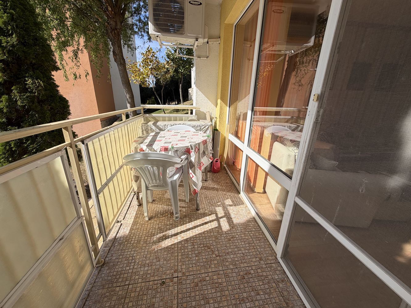 One-Bedroom Apartment with a Spacious Terrace and Sea View in Sveti Vlas – 300 Metres from the Beach