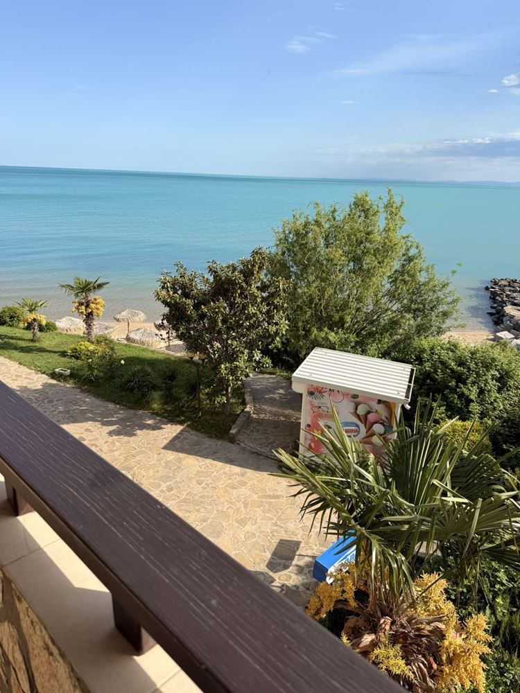 Two-bedroom apartment on the first line to the sea in Sveti Vlas – comfort, spaciousness and a unique sea view