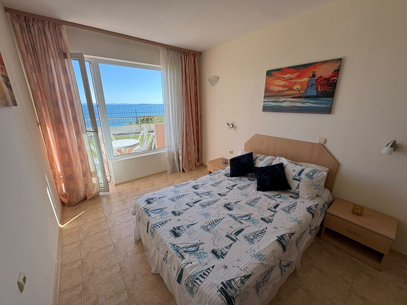 First Line in Sveti Vlas – Spacious One-Bedroom Apartment with Sea View