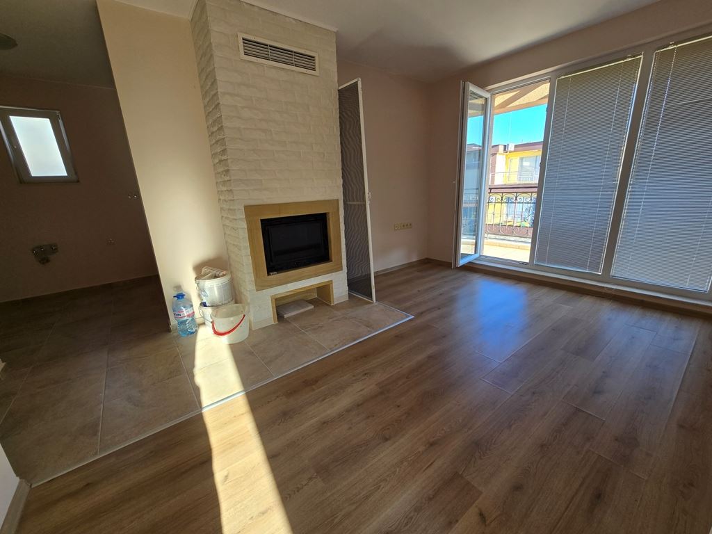 New One-Bedroom Apartment in Pomorie – Renovated, Ready for Furnishing, with a Spacious Balcony and Barbecue