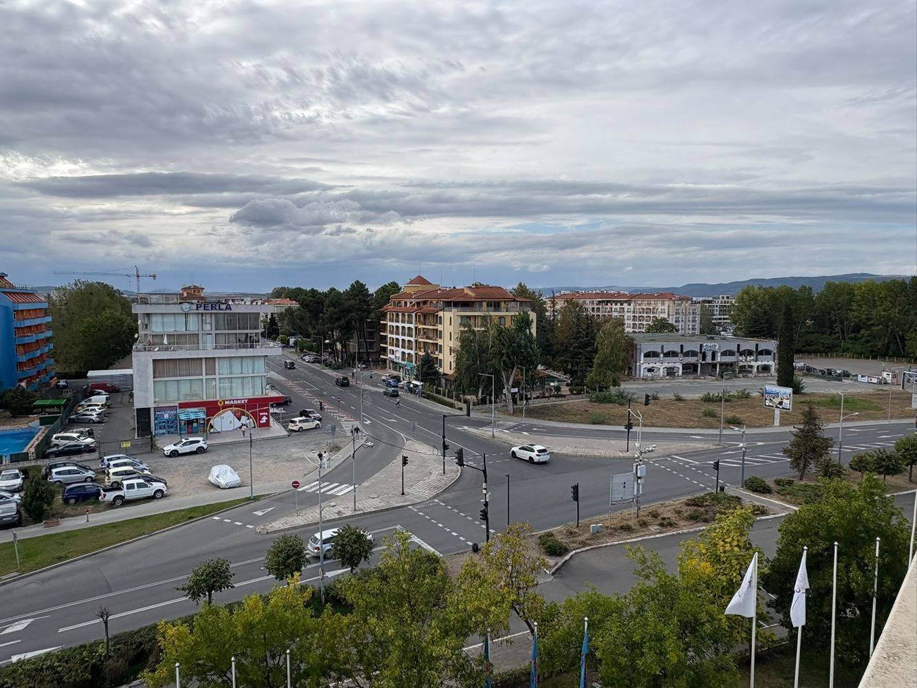 Two-bedroom apartment in Sunny Beach – spacious living, amenities and entertainment in a holiday complex