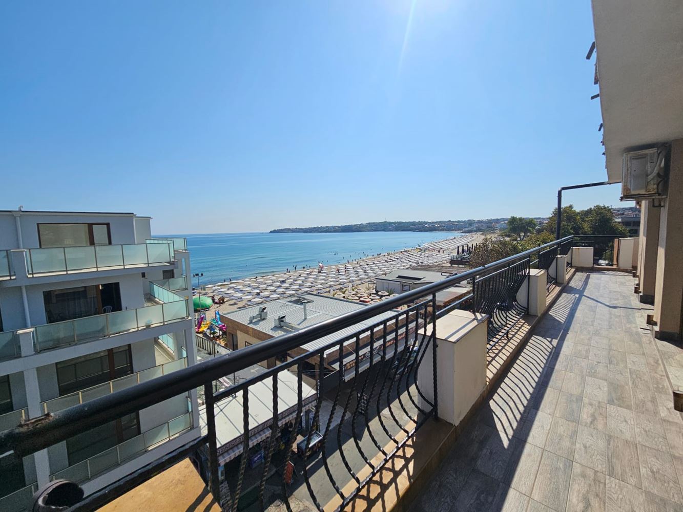 Spacious three-room apartment on the first line of the sea in Sozopol with a unique panoramic terrace