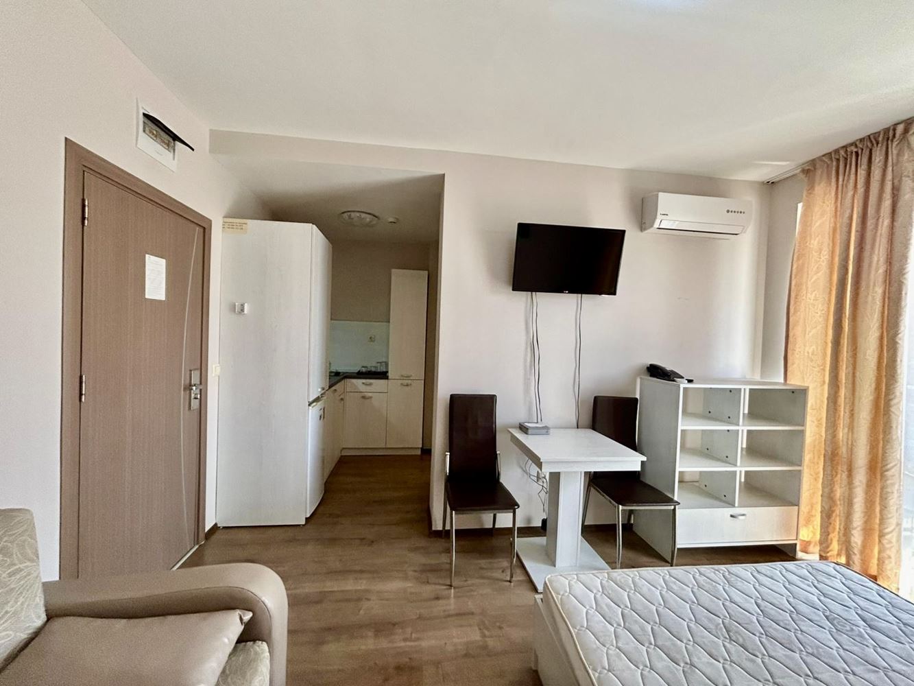 Bright and cozy studio with view of beautiful inner courtyard – comfort and tranquility in a modern complex