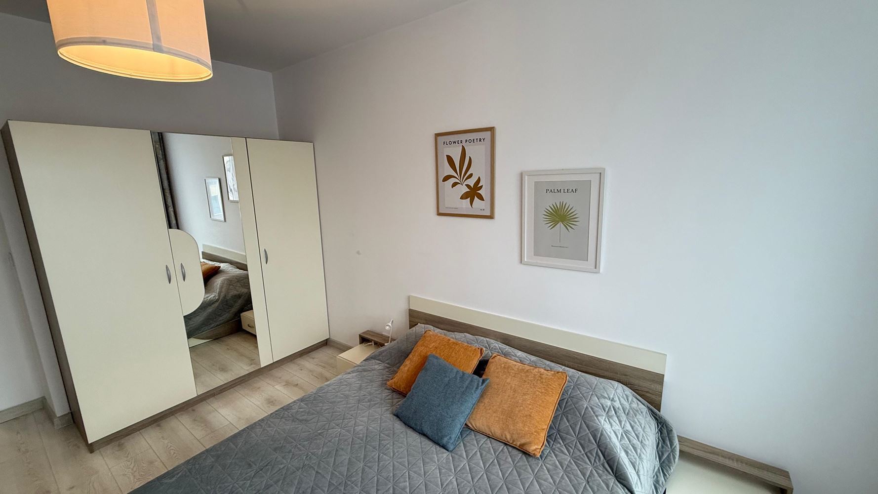 Spacious and Modern One-Bedroom Apartment with Full Amenities in Pomorie