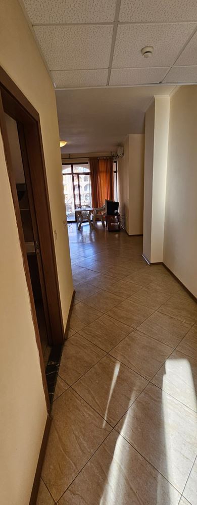 Spacious One-Bedroom Apartment with Pool View – Fully Furnished, with Act 16 and Ready to Move In