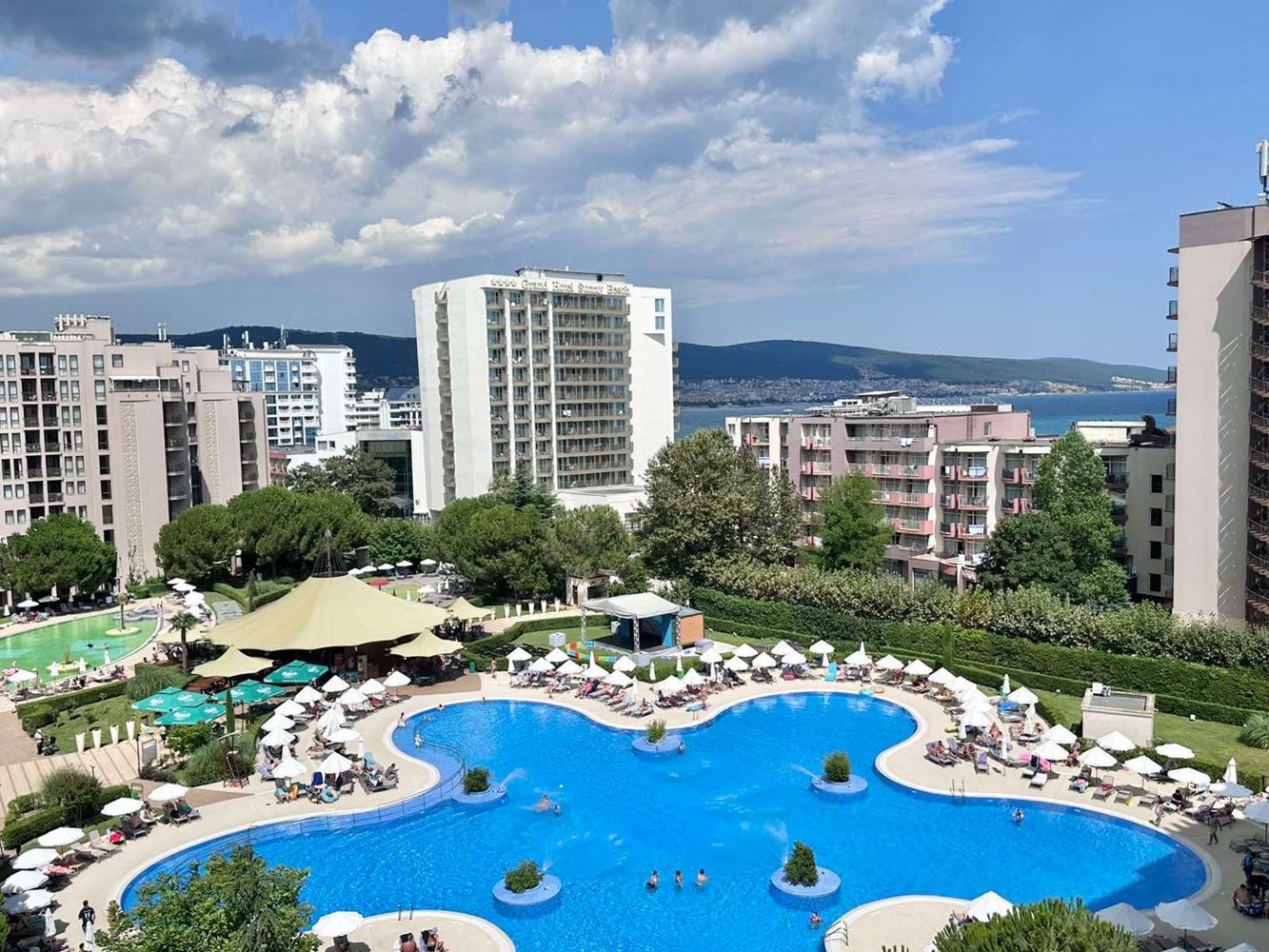 Luxury one-bedroom apartment with panoramic sea view in a prestigious complex in Sunny Beach