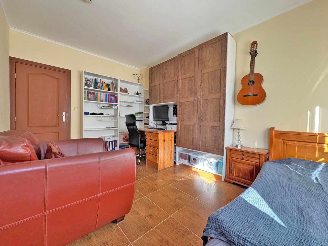 Spacious two-bedroom apartment with panoramic sea and mountain views – comfort, style, and tranquility surrounded by nature