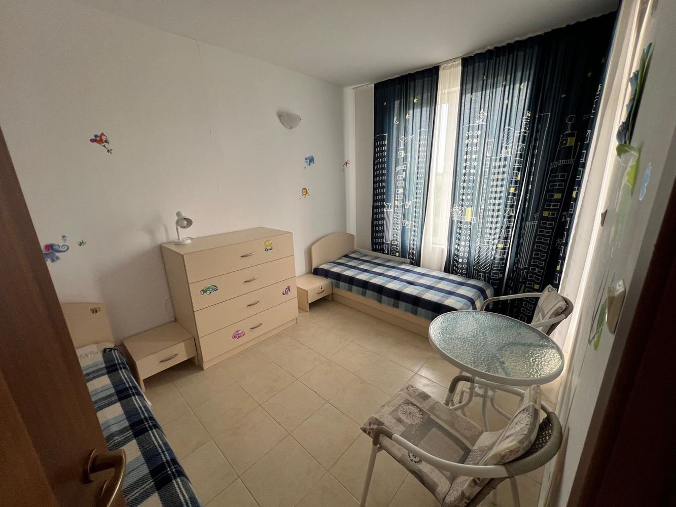 Two-Bedroom Apartment in a Year-Round Complex Near the Sea – Ready to Move In