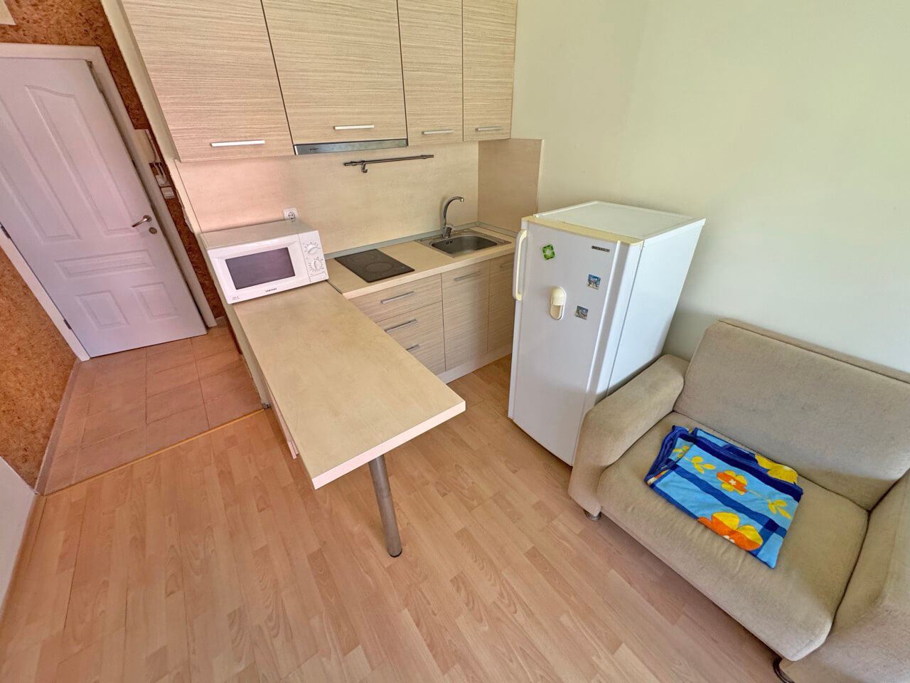 Charming Studio on the First Line in Sveti Vlas – An Impressive Complex with Numerous Swimming Pools and Other Amenities