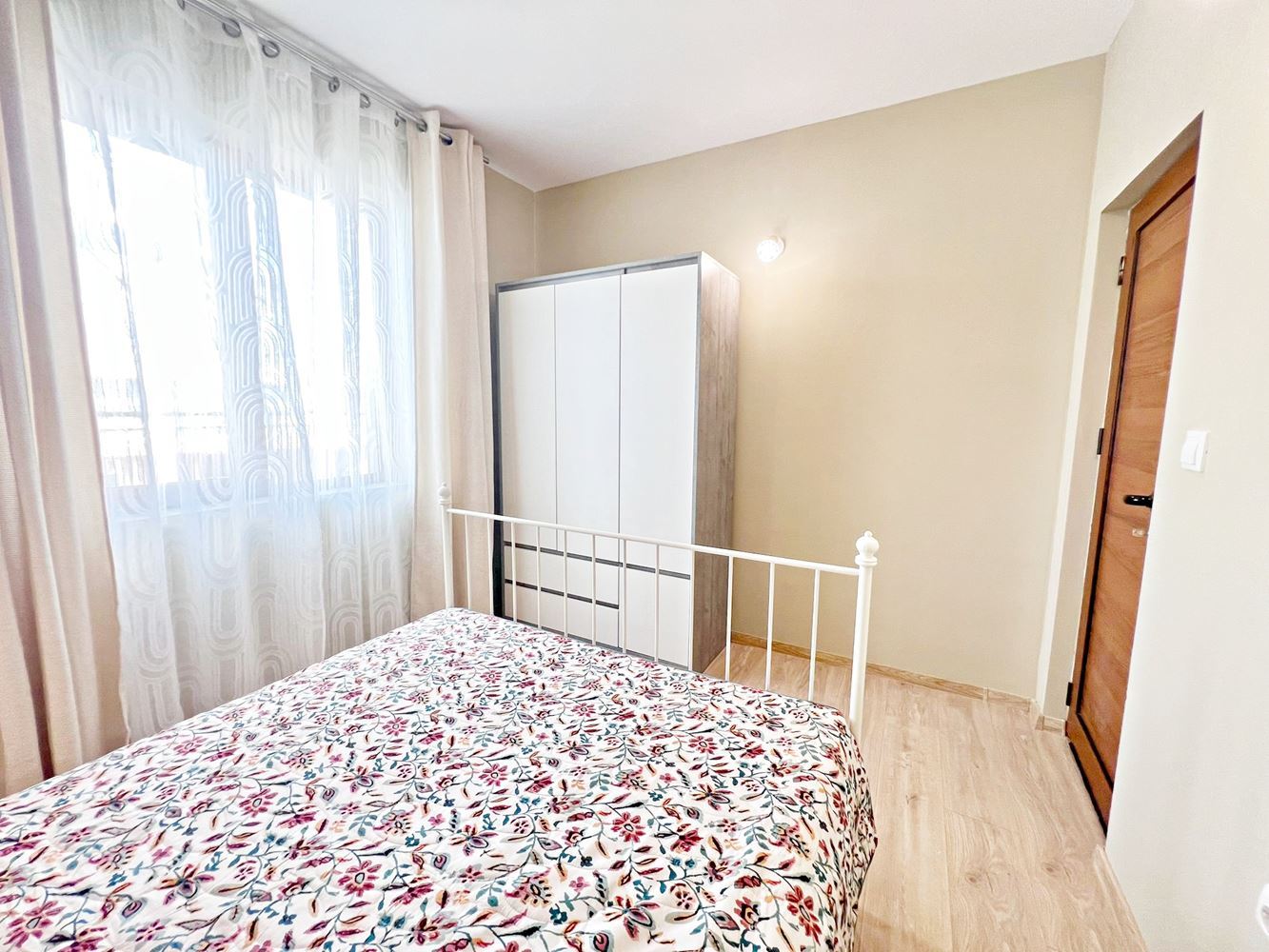 Stylish one-bedroom apartment with low maintenance fee in an excellent complex in Sunny Beach – ready to move in or for investment