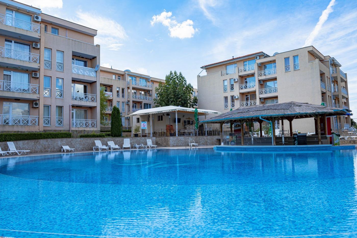 Cozy studio in a peaceful complex near Sunny Beach – an excellent investment and the perfect place for a holiday