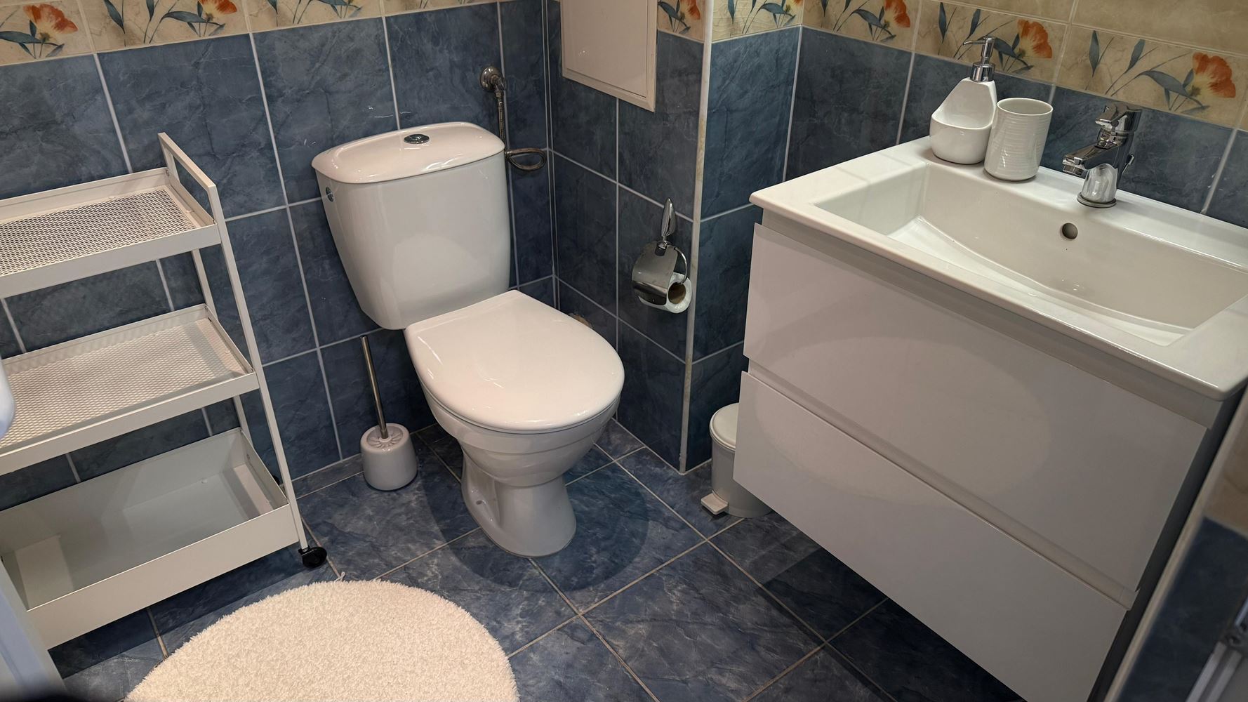 Spacious and Modern One-Bedroom Apartment with Full Amenities in Pomorie