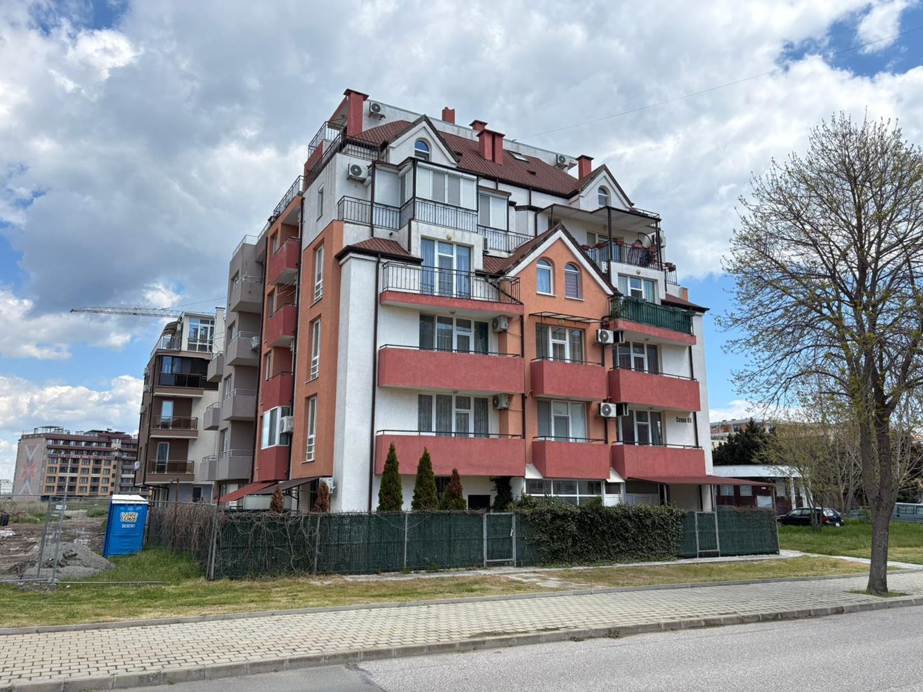 Spacious one-bedroom apartment with panoramic view of the salt lakes and the sea in Pomorie