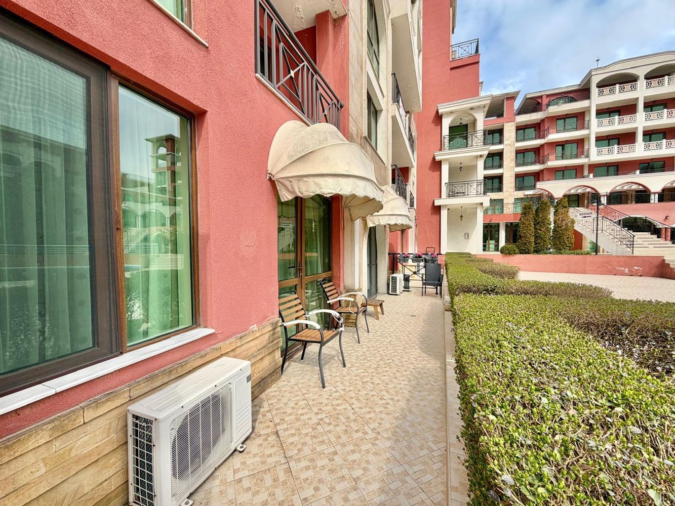 Spacious Apartment 300 Meters from the Beach in Sveti Vlas – Excellent Investment Opportunity with Possibility of Dividing into Two Homes