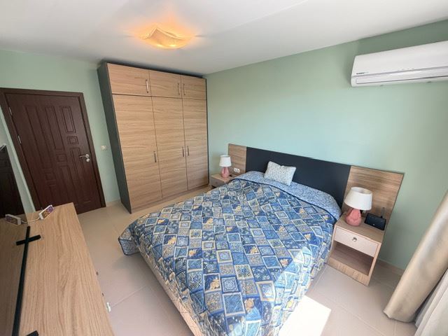 Spacious Apartment with 2 Bedrooms on the First Sea Line with Frontal Panoramic Sea View