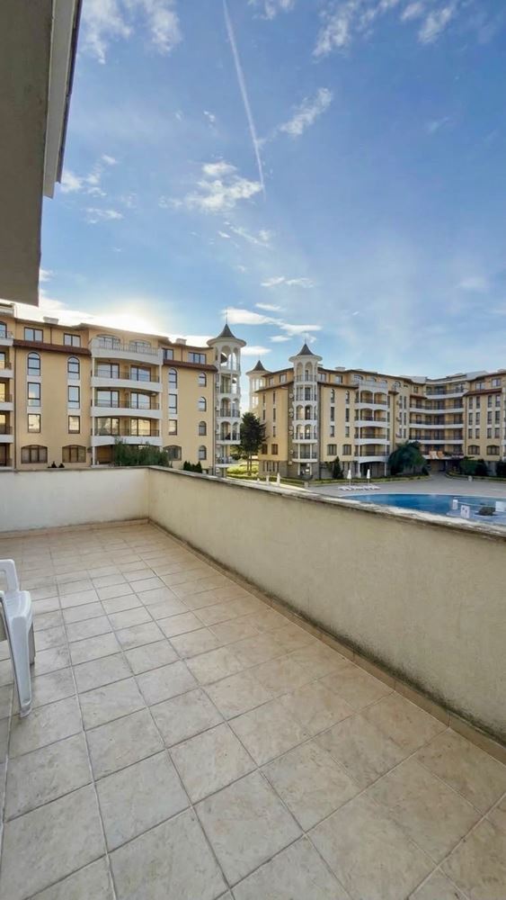 Spacious One-Bedroom Apartment with a Large Terrace and Pool View in Sunny Beach