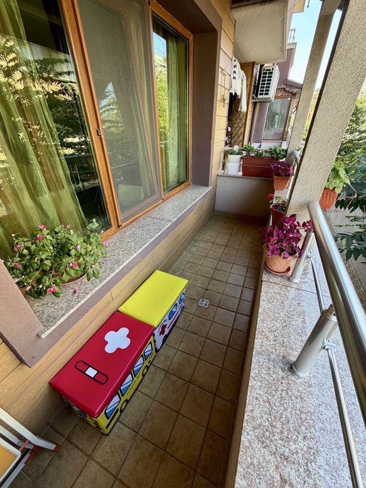 Sarafovo – Spacious One-Bedroom Apartment with Act 16, Minimal Maintenance Fee and Ready Furnishings