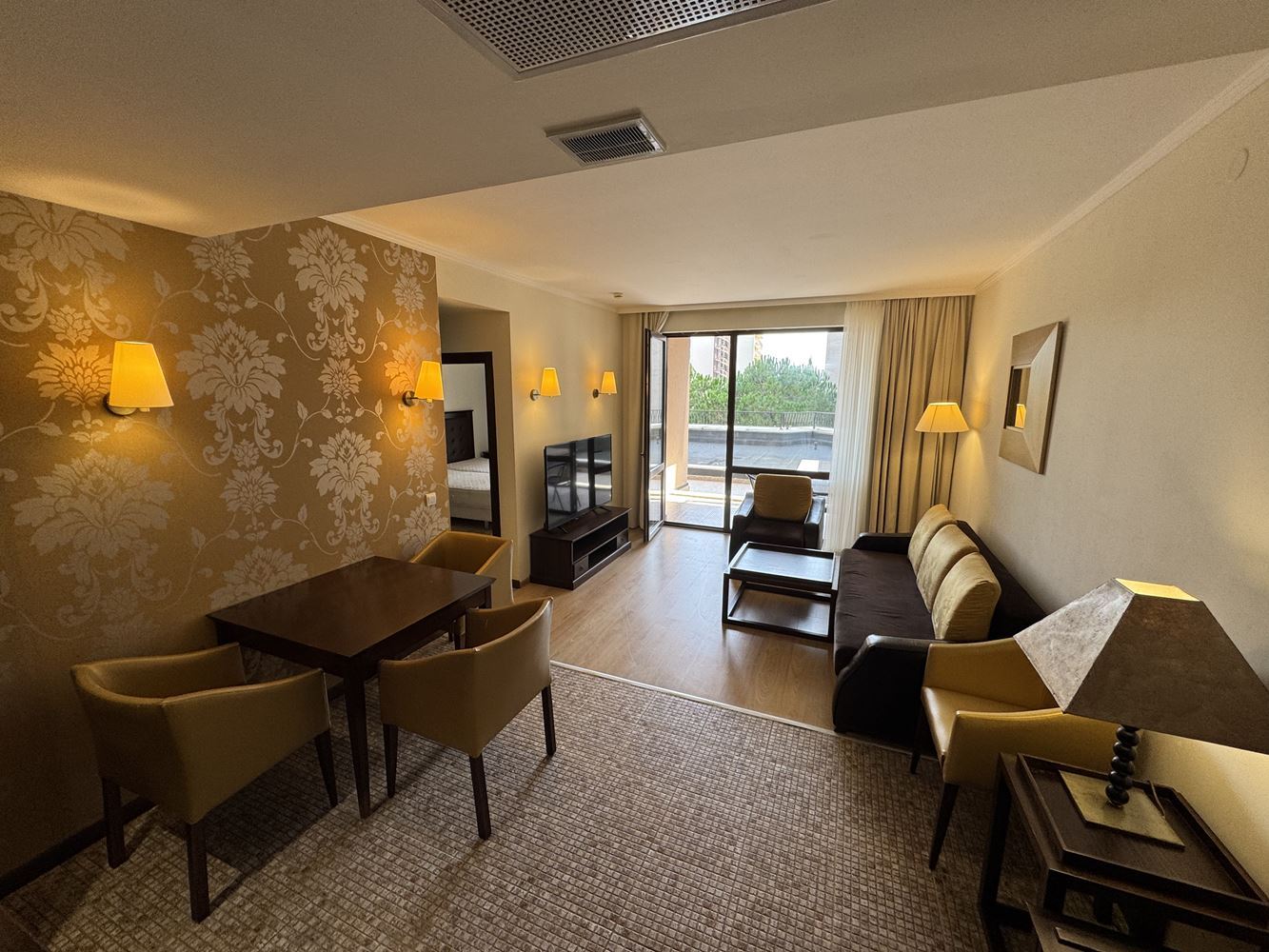 Spacious One-Bedroom Apartment with a Large Terrace, 50 Metres from the Beach in Sunny Beach