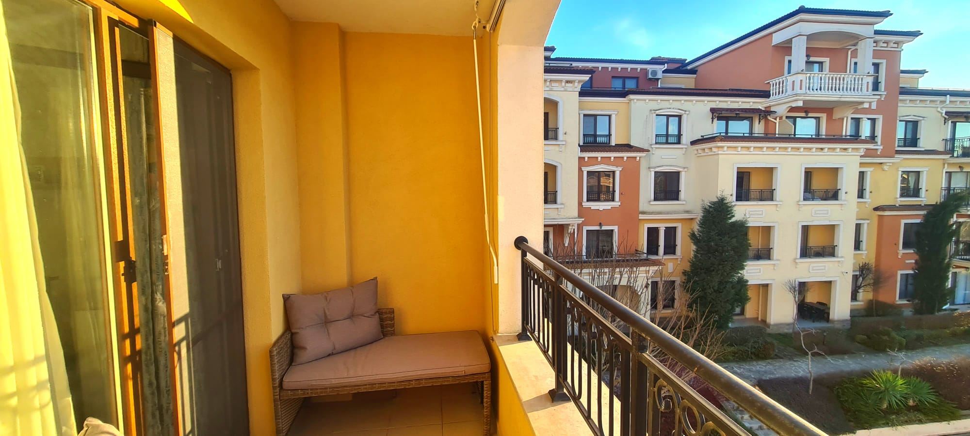 Sozopol: Two-bedroom apartment 200 meters from Kavatsi Beach – fully furnished and ready to move in