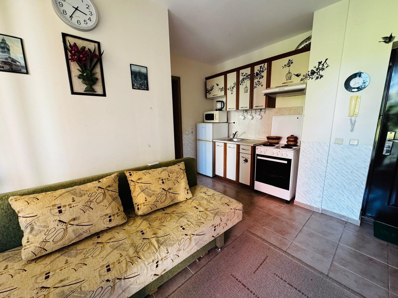 Cozy Three-room Apartment on the Ground Floor in Sunny Beach – Excellent Investment Near the Aquapark and the Sea