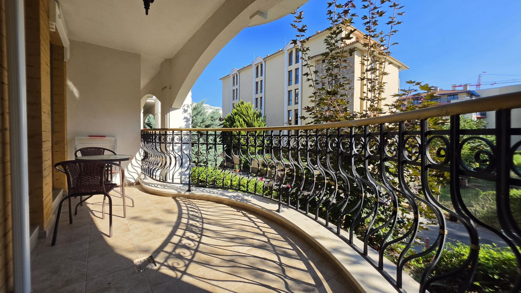 Two-room apartment in Sunny Beach in an impressive complex with a peaceful resort atmosphere