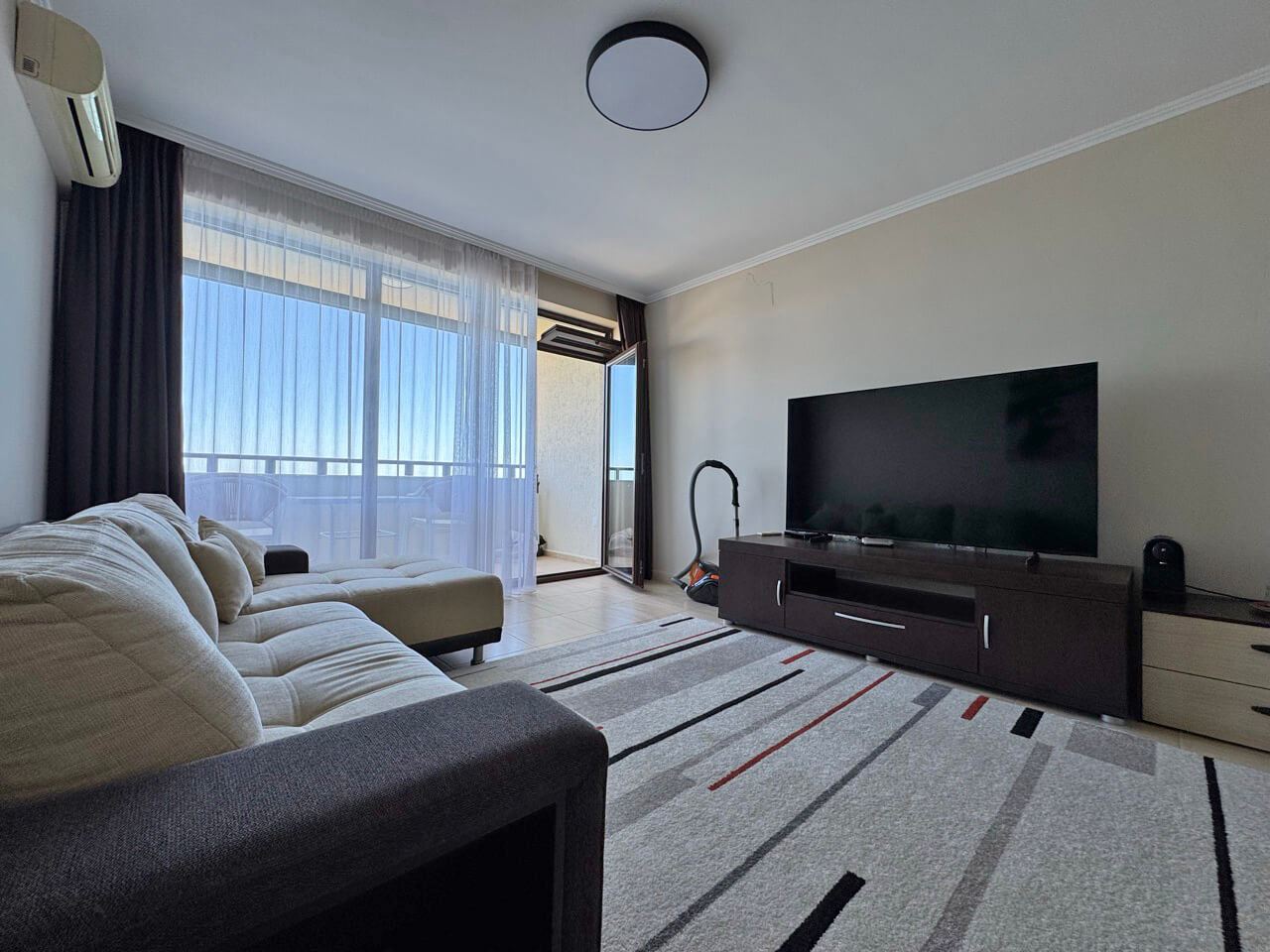 One-Bedroom Apartment on the First Line with Panoramic Sea View in Sveti Vlas