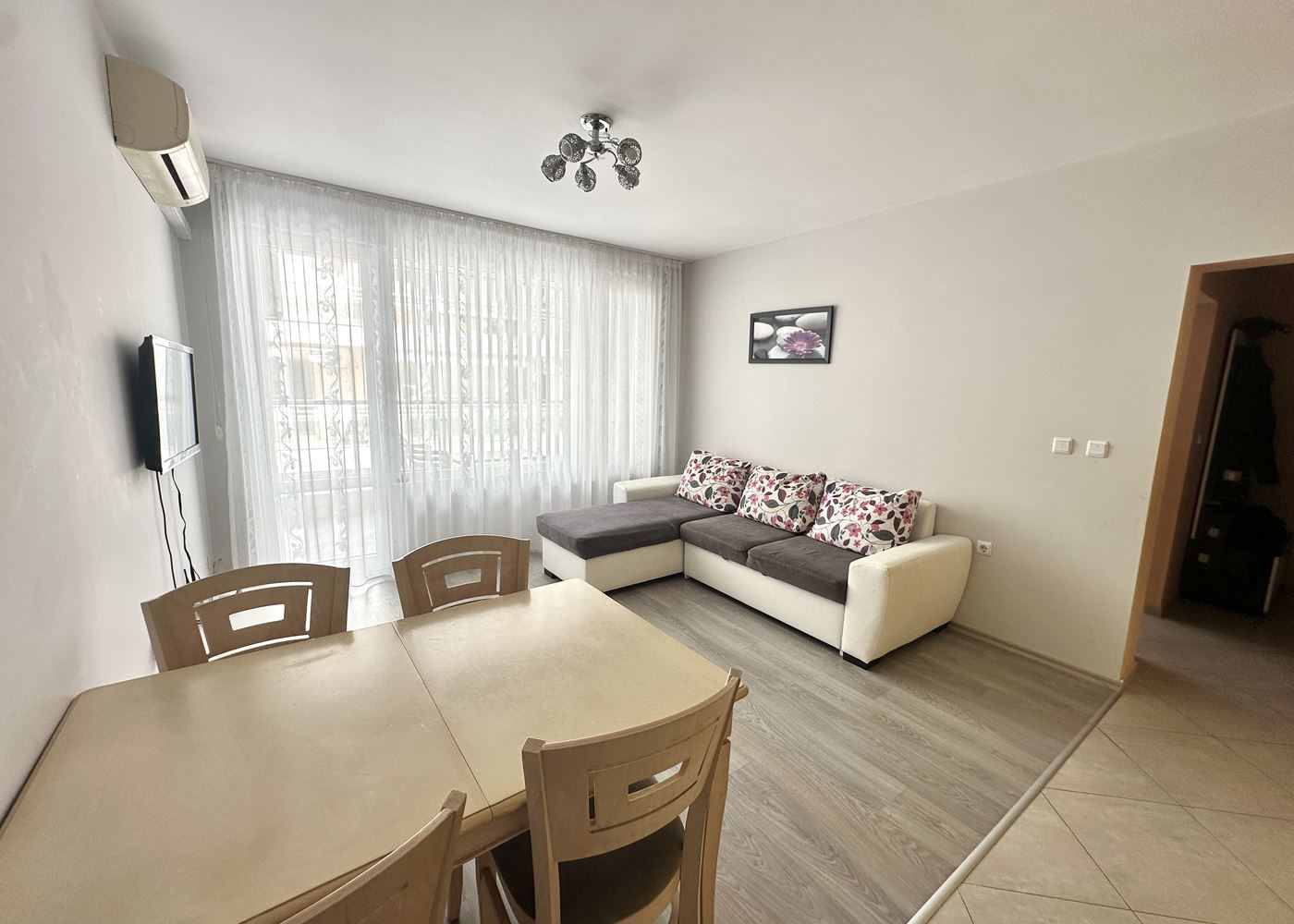 One-Bedroom Apartment 100 m from the Beach in Pomorie – Comfort, Convenience, and Sea View