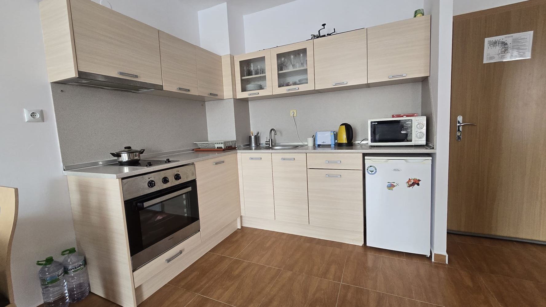 One-Bedroom Apartment with Pool View in Sveti Vlas – Just Steps from the Sea