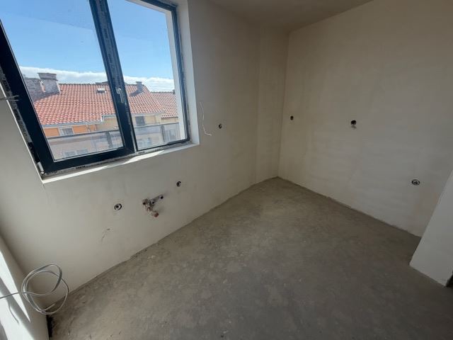 Spacious two-bedroom apartment with sea view in Sarafovo – ready to move in with Act 16